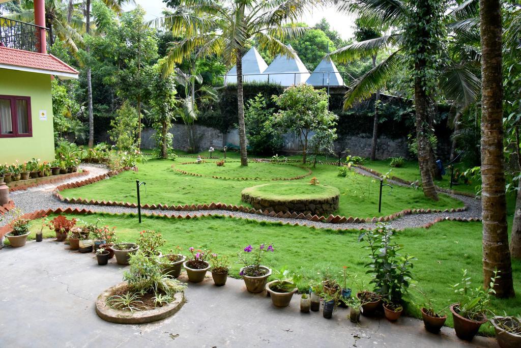 Green View Thekkady Exterior photo